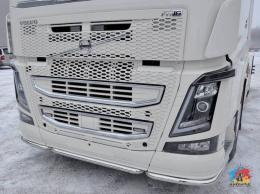 Rura przednia pod zderzak Volvo FM/FH4, 3-częściowa