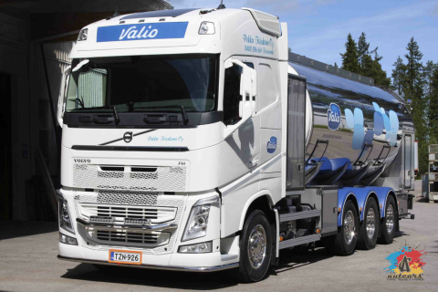 Rura przednia pod zderzak Volvo FH4